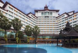 Intercontinental DaNang Sun Peninsula Resort