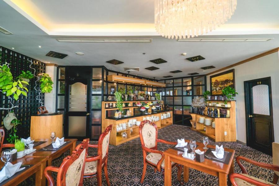 Grand Hotel Saigon_62983