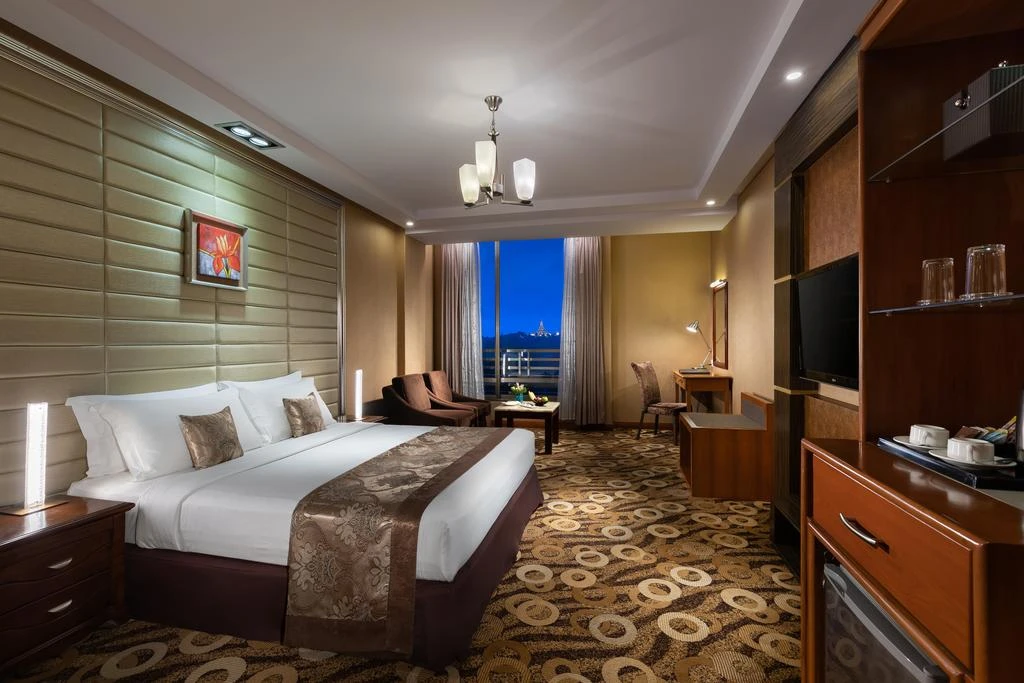 Green Hill Yangon Hotel