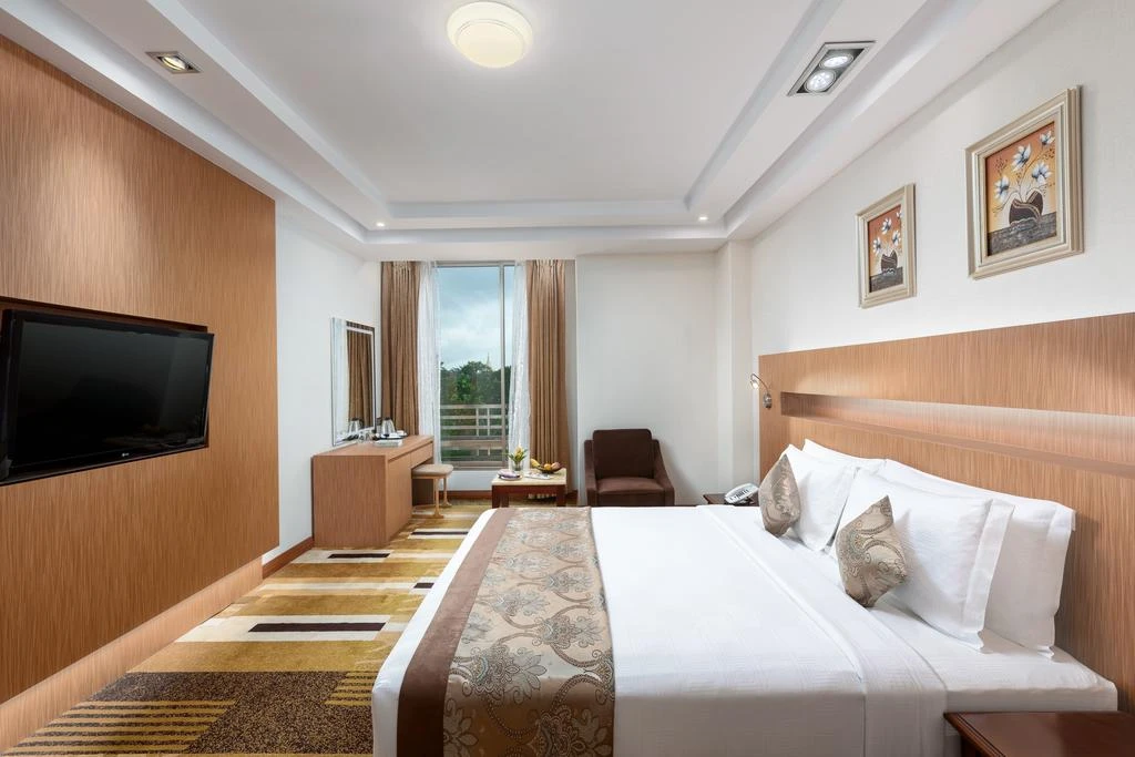 Green Hill Yangon Hotel