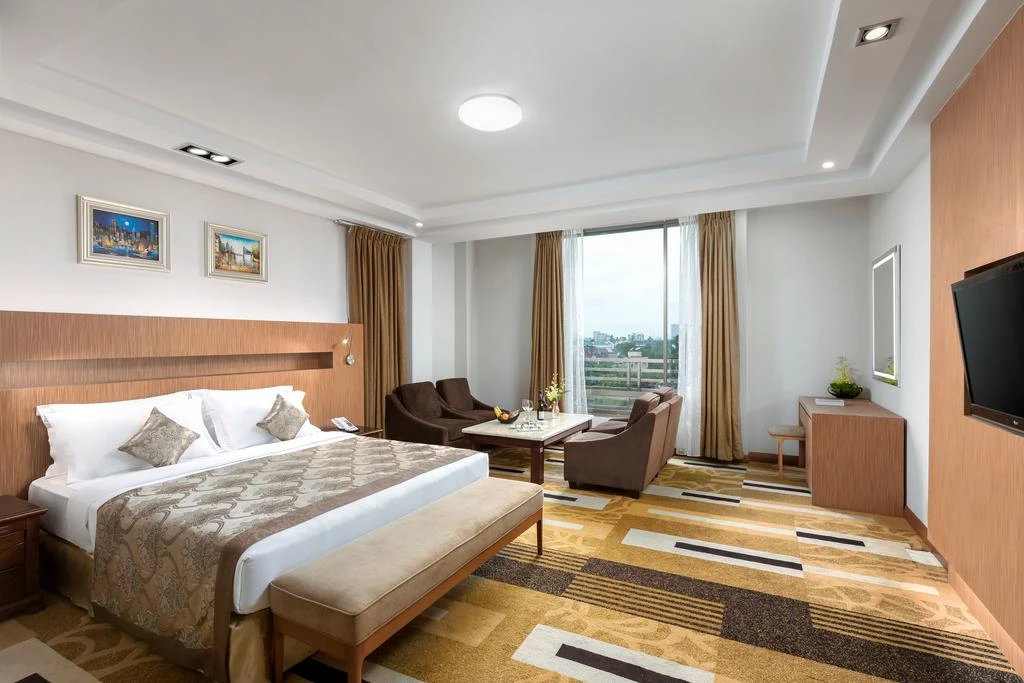 Green Hill Yangon Hotel