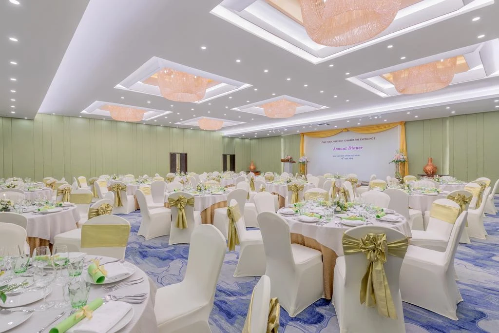 Green Hill Yangon Hotel
