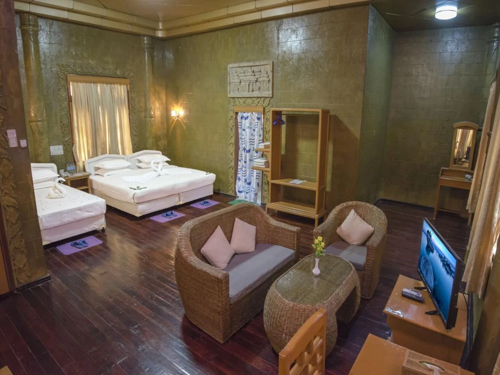 Shwe Thazin Hotel