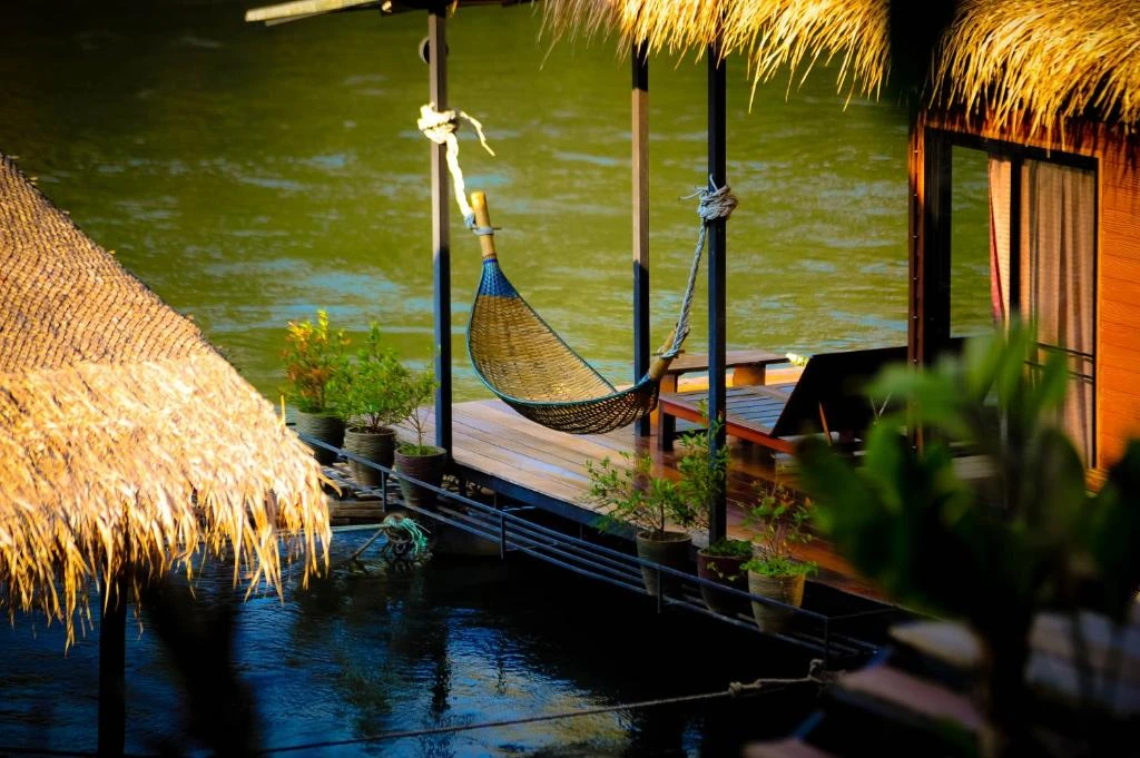 Boutique Raft Resort