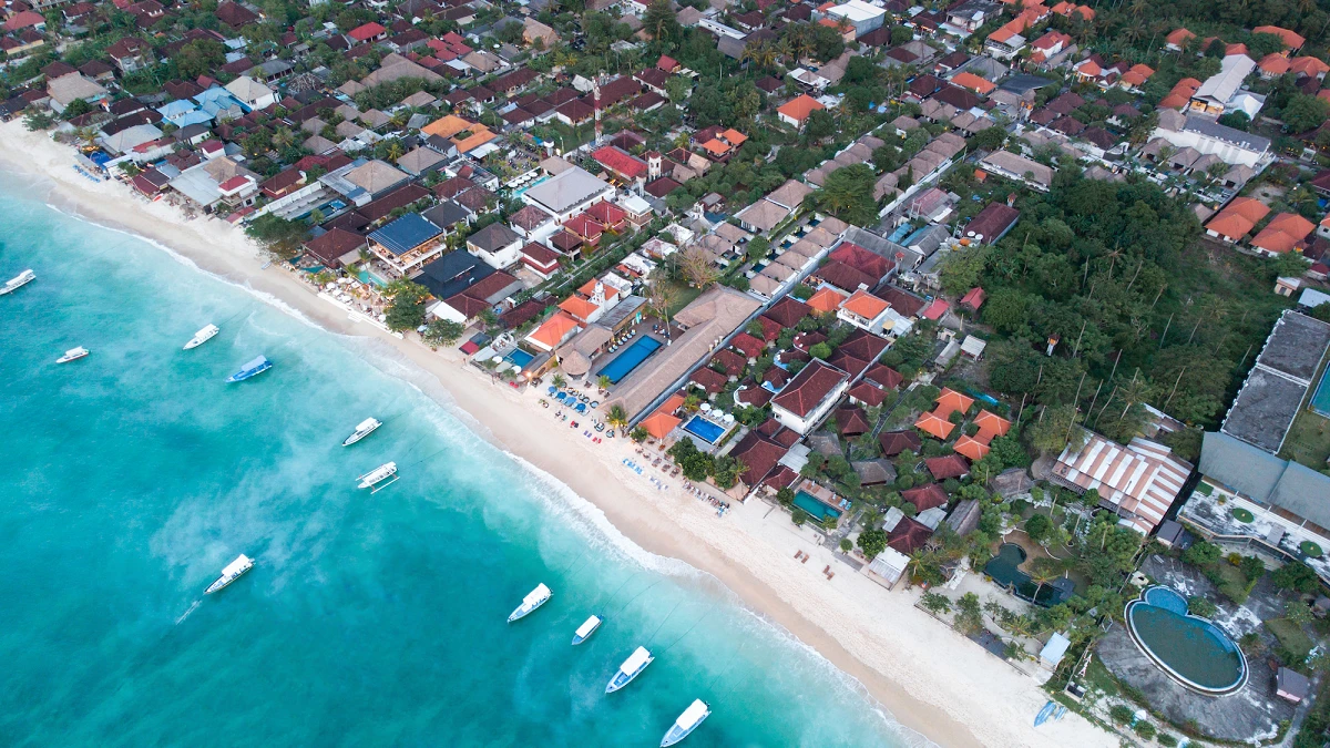 Lembongan Beach Club & Resort