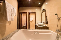 Aureum Palace Resort