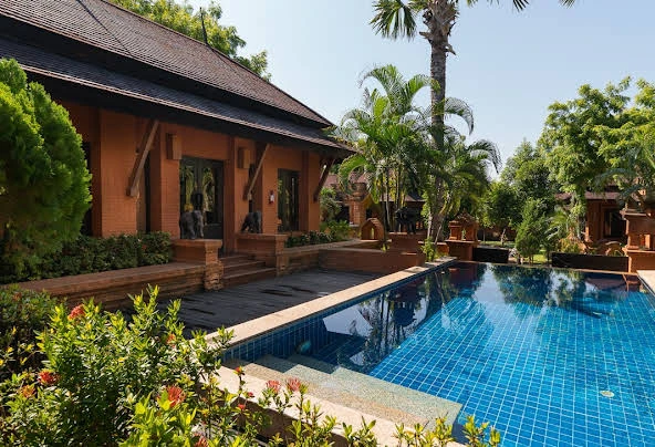 Aureum Palace Resort