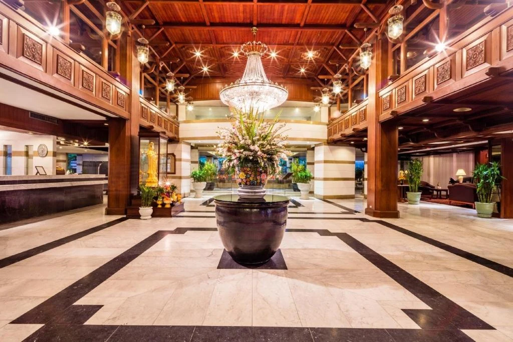 Hotel Bangkok Palace