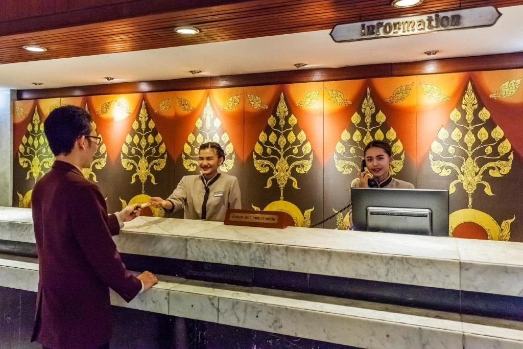 Hotel Bangkok Palace