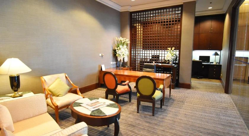 Century Park Hotel (SHA Plus+)