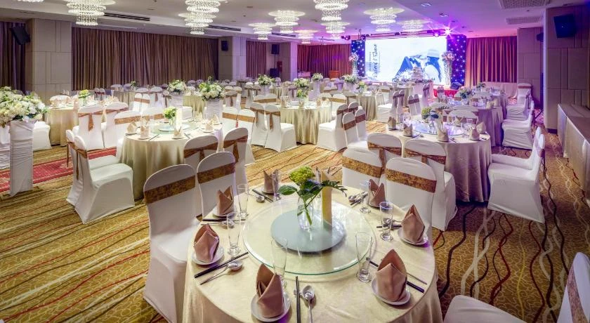 Eden Star Saigon Hotel