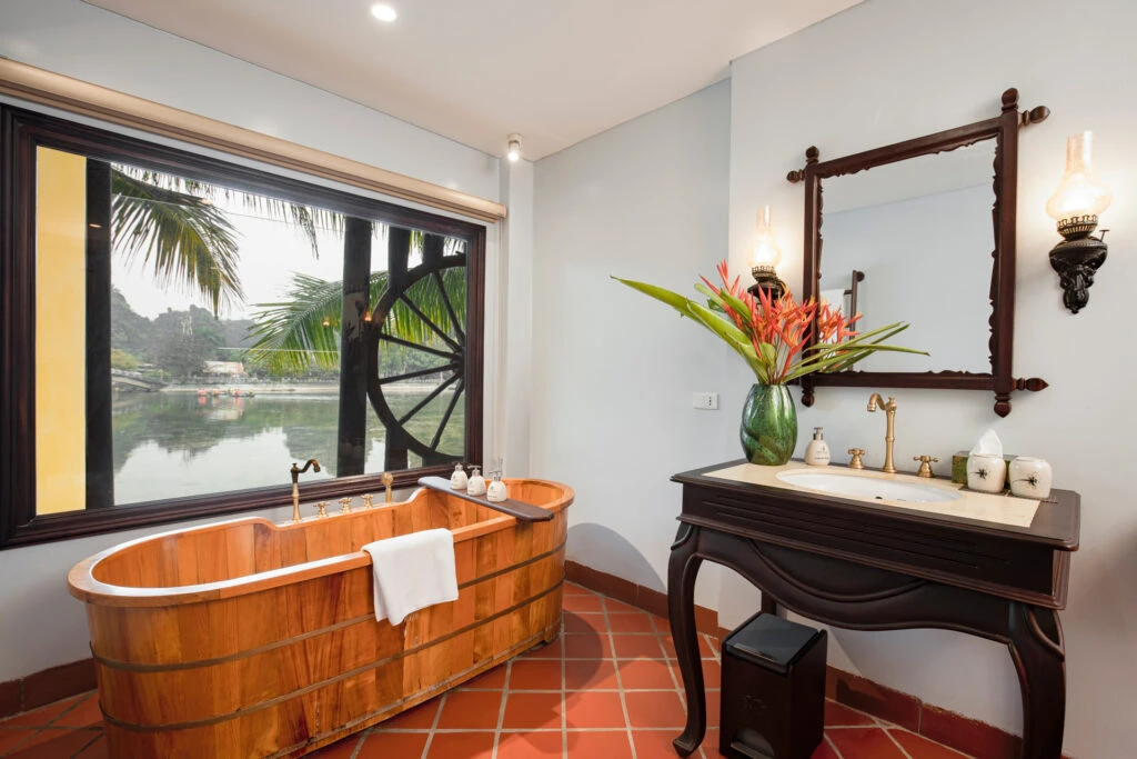 Emeralda Resort Tam Coc