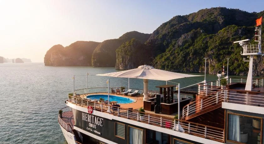 Heritage Cruises Cat Ba Archipelago