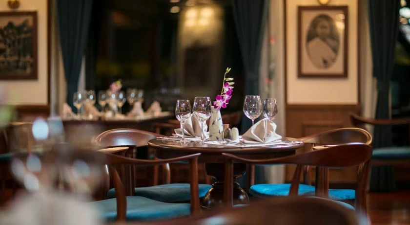 Heritage Cruises Cat Ba Archipelago