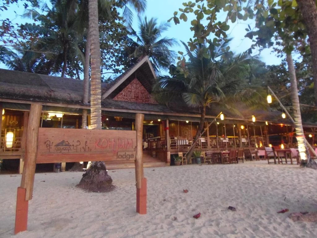 Koh Jum Lodge