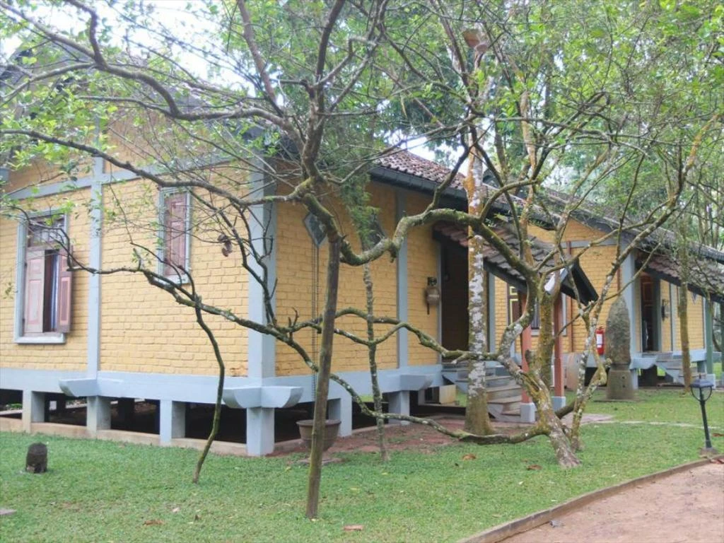 Lake Serenity Boutique Hotel