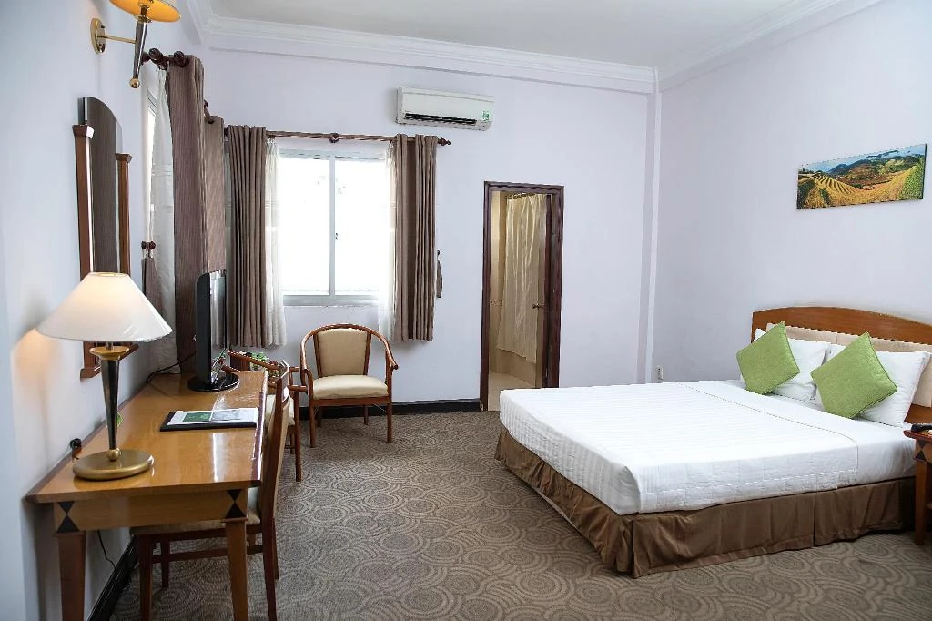 Liberty Hotel Saigon Parkview