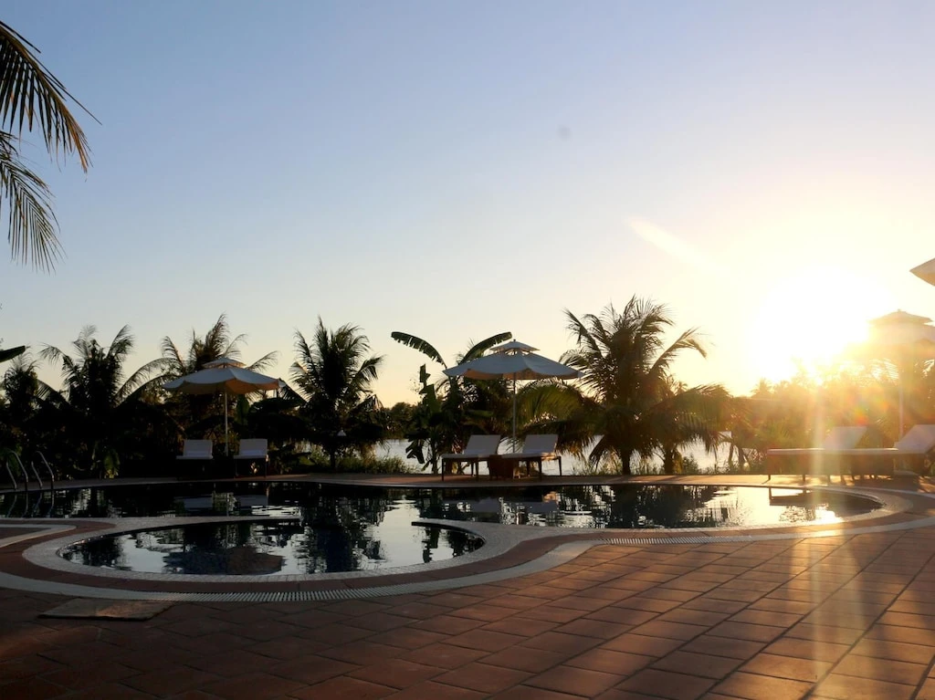 Mango Home Riverside