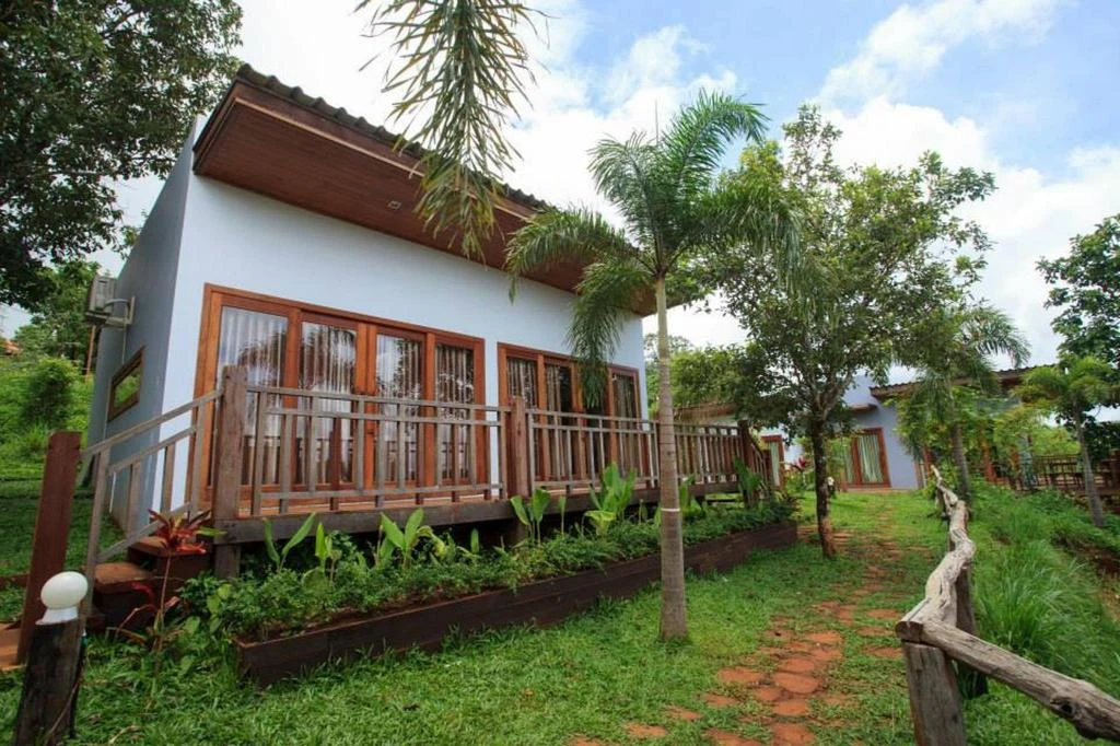 Mayura Hill Hotel & Resort
