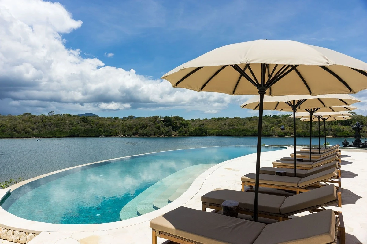 Menjangan Dynasty Resort Beach Glamping and Dive Centre