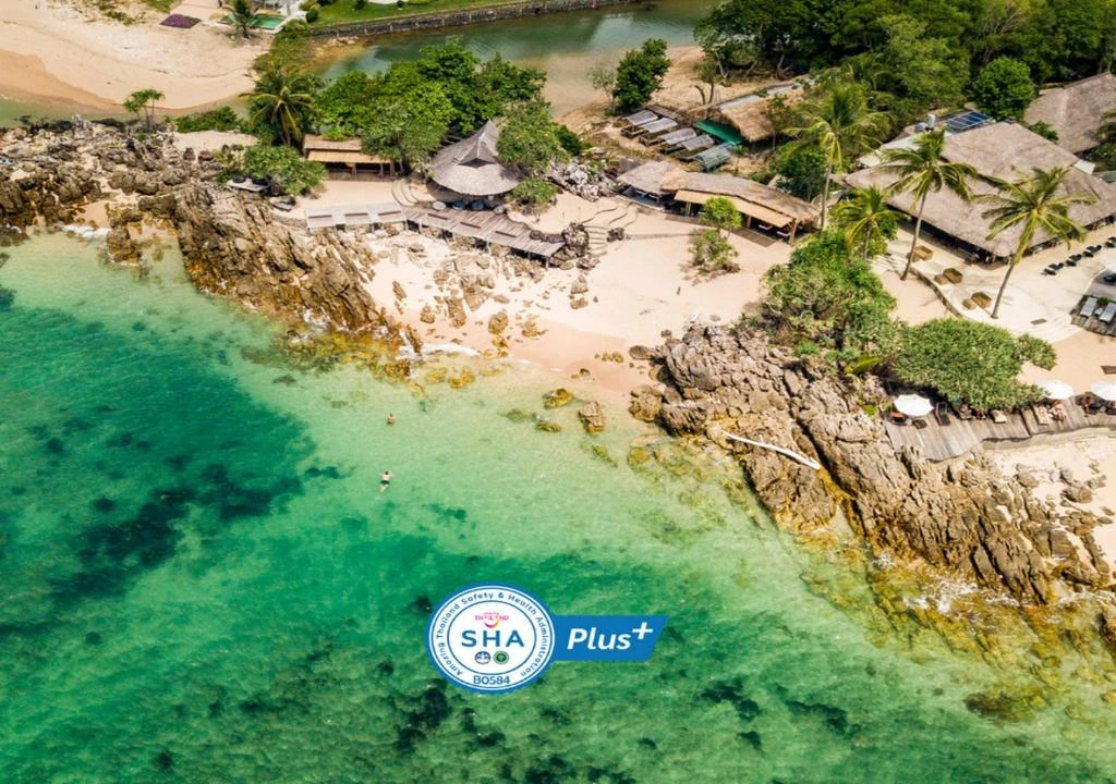 Moonlight Exotic Bay