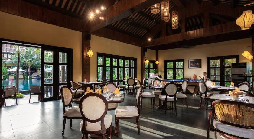 Mulberry Collection Silk Village