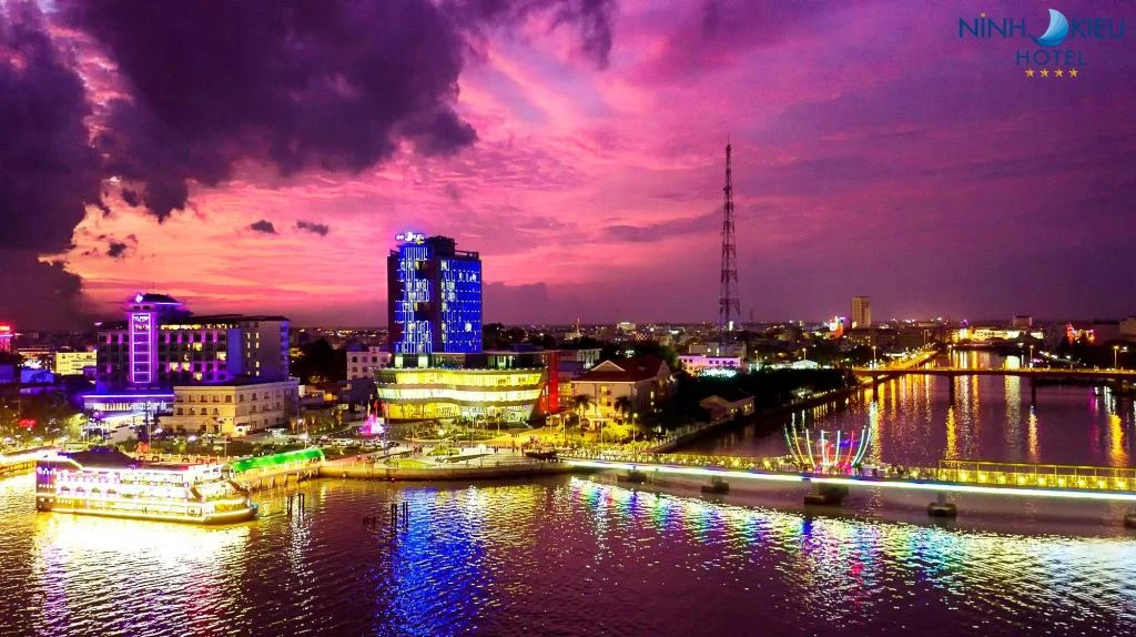 Ninh Kieu Hotel Riverside