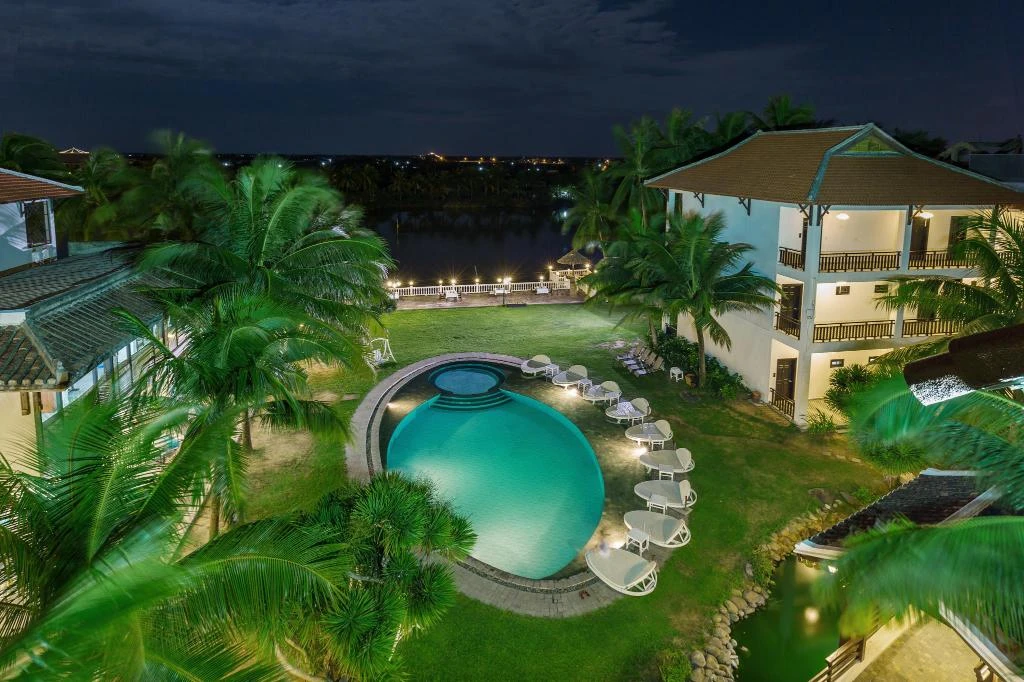 River Beach Resort & Residence