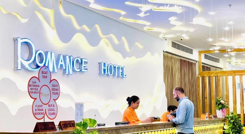 Romance Hotel - Hue