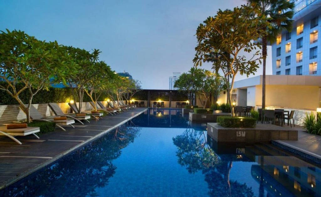 Santika Premiere Dyandra Hotel