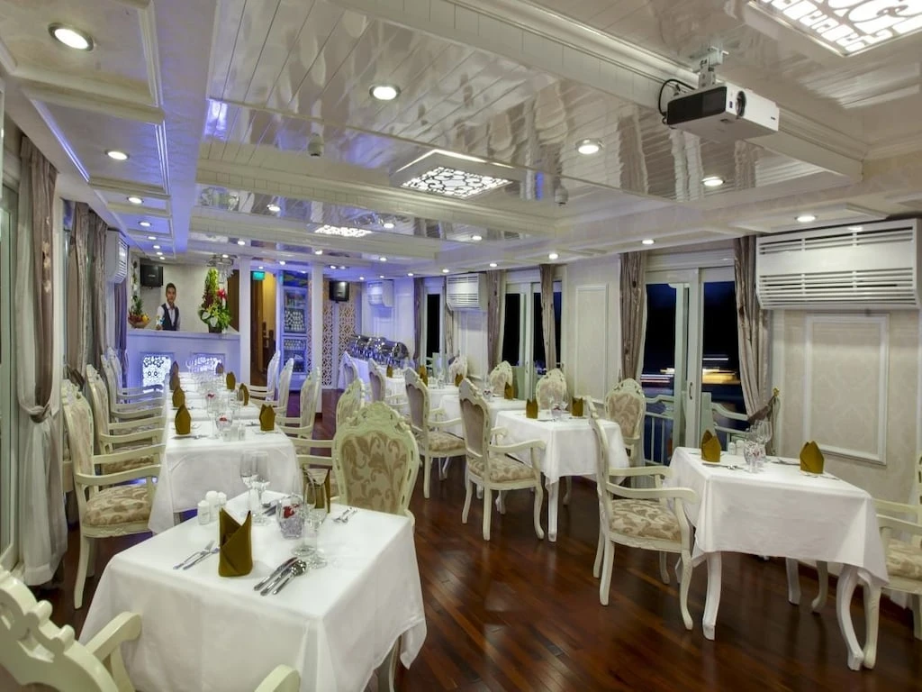 Signature Halong Cruise