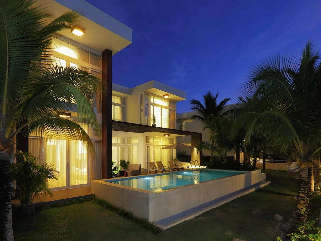 The Cliff Resort and Residences