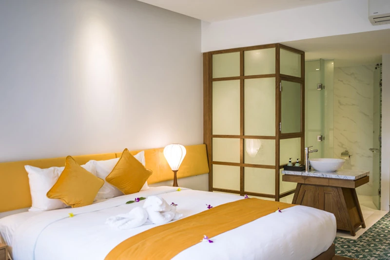 Vinh Hung Old Town Hotel