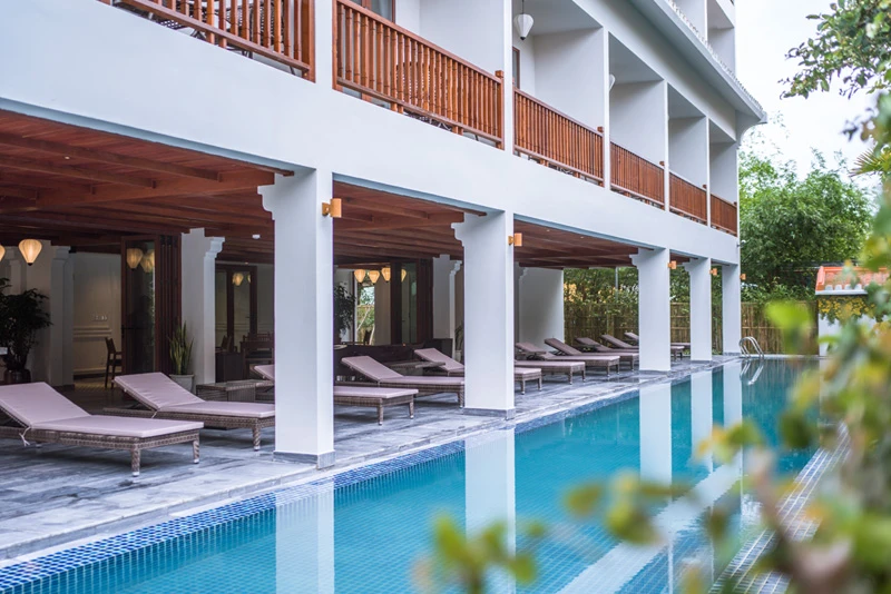 Vinh Hung Old Town Hotel