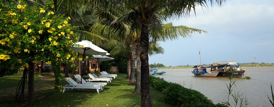 Vinh Hung Riverside Resort & Spa