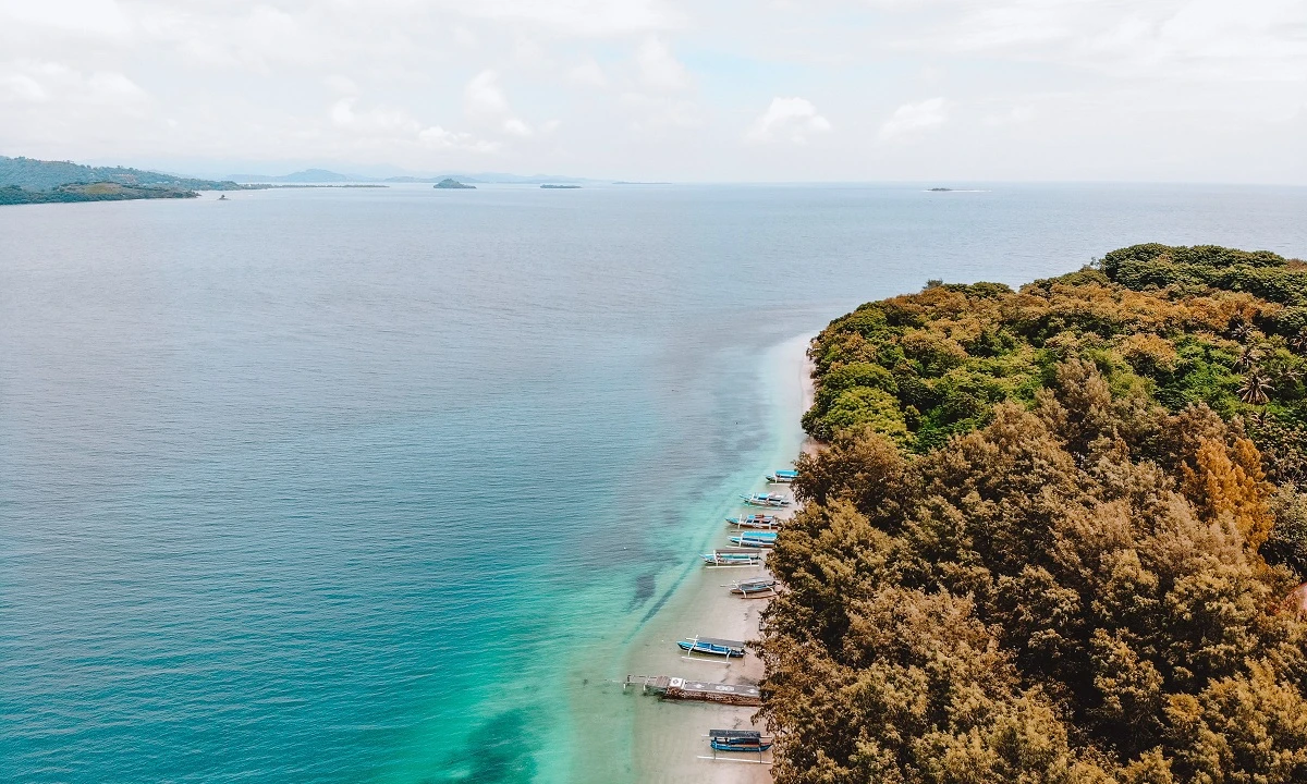 Javas Facettenreichtum & Bali Strandparadies