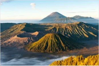 Unvergesslicher Sonnenaufgang am Vulkan Bromo