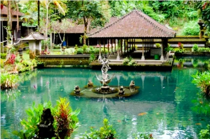 Bewundern Sie die Tempel Gunung Kawi und Tirta Empul