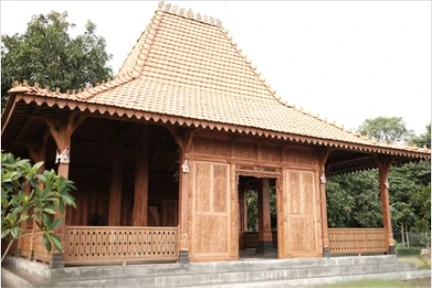 Bewundern Sie mayestätische Tempel