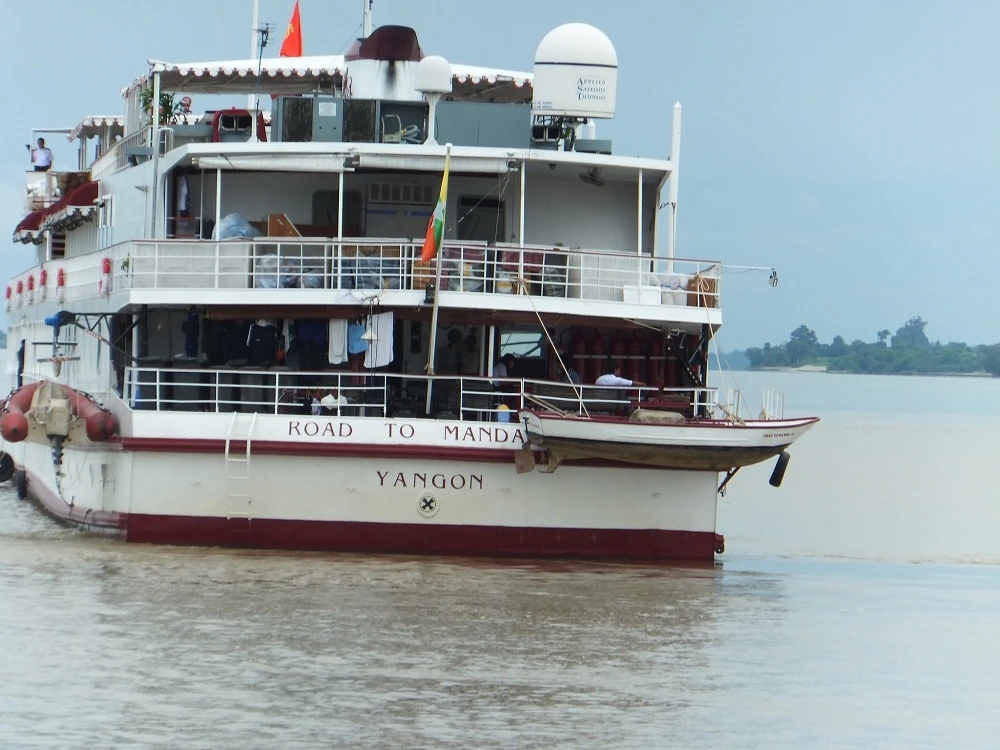 Schlendern Sie durch das Dorf Kyan Hnyat