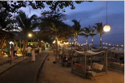 Relaxen am Strand von Sanur/Nusa Dua
