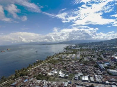 Flug von Java nach Sulawesi