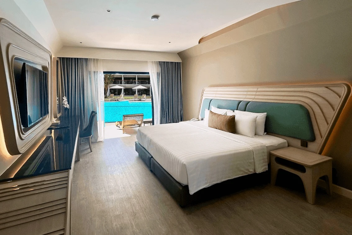 Amora Beach Resort Phuket