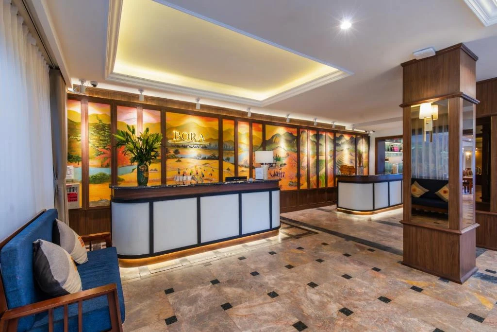 BORA HOTEL SAPA