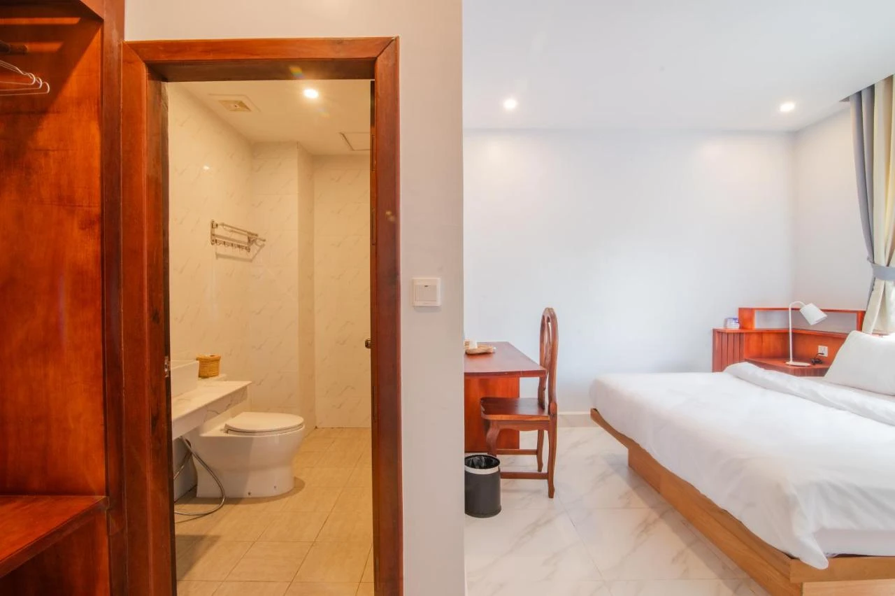 Golden Sanctuary Boutique Hotel