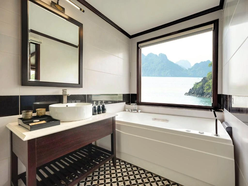 Le Journey Elegance Cruise