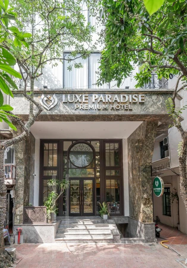 Luxe Paradise Premium Hotel