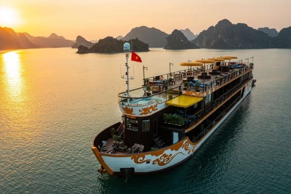 Nostalgia Cruises Ha Long