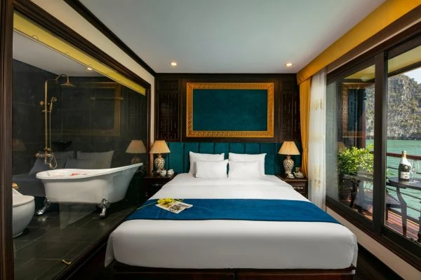 Nostalgia Cruises Ha Long