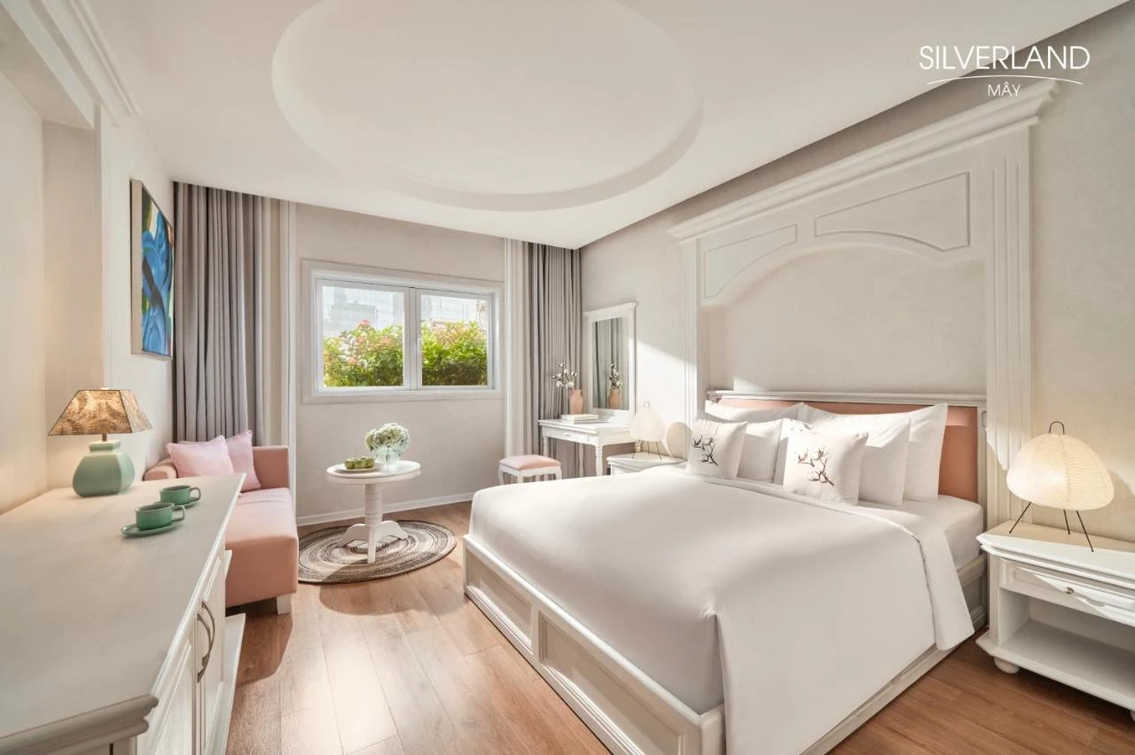 Silverland May Hotel